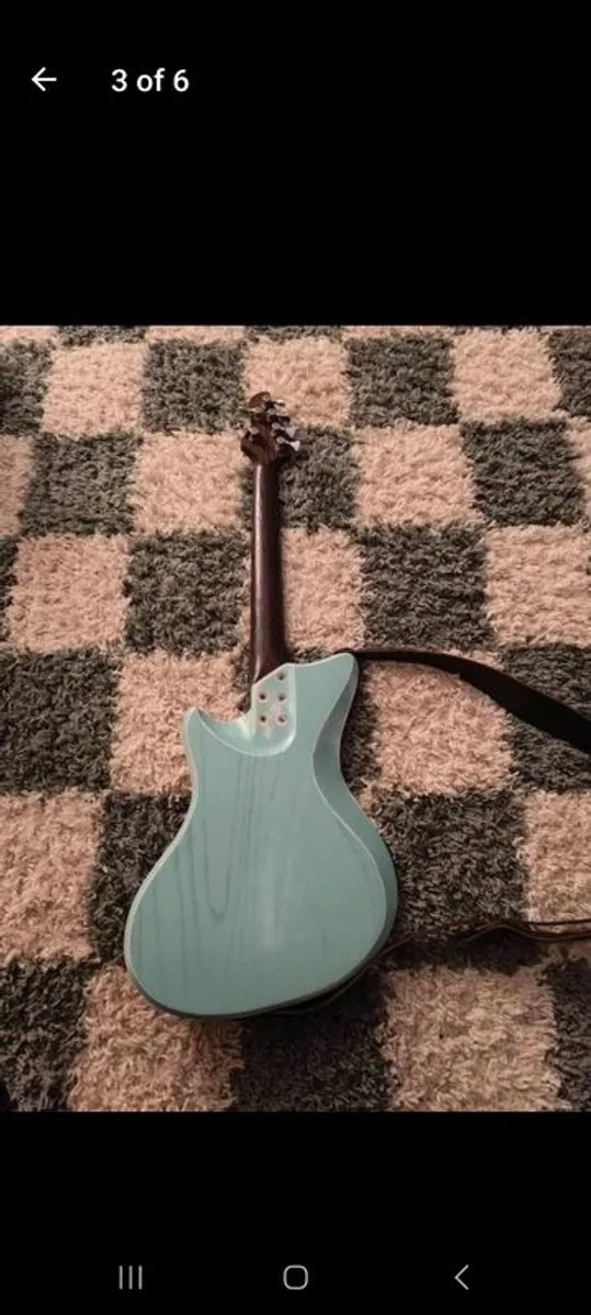 Electric Guitar - Image 3