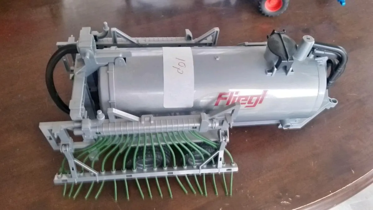 Farm machinery - Image 3