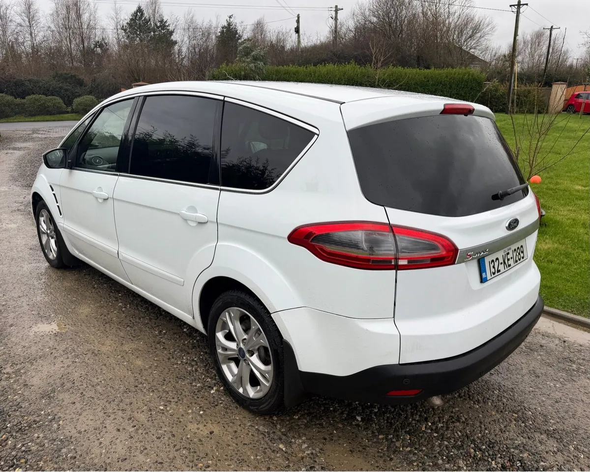 Ford S Max Taxed & Tested - Image 4
