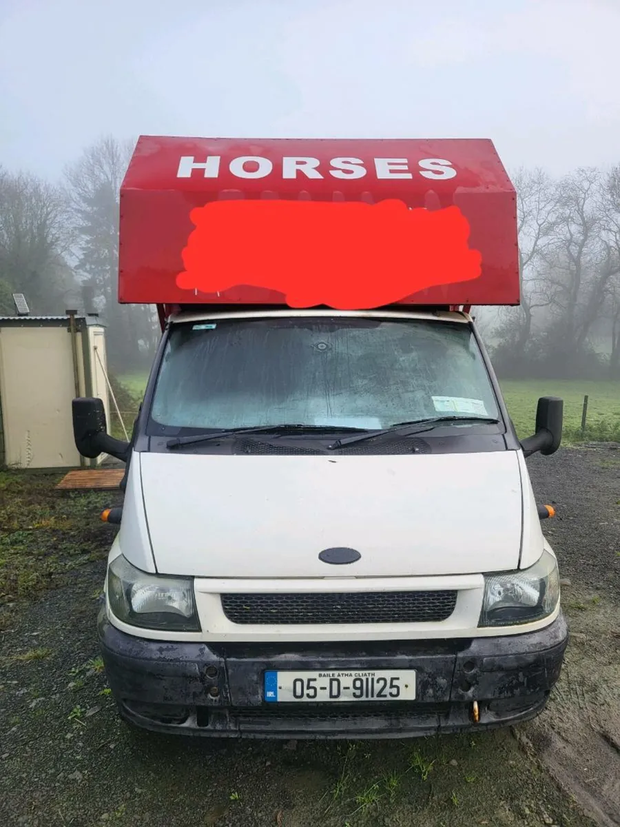 Ford Transit Horsebox - Image 1