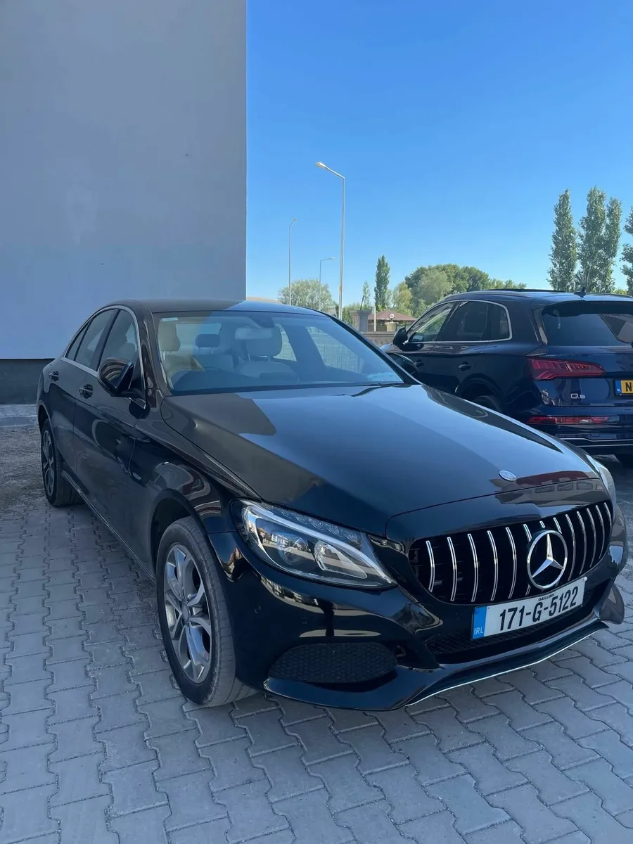 Mercedes-Benz C-Class 2017 - Image 3