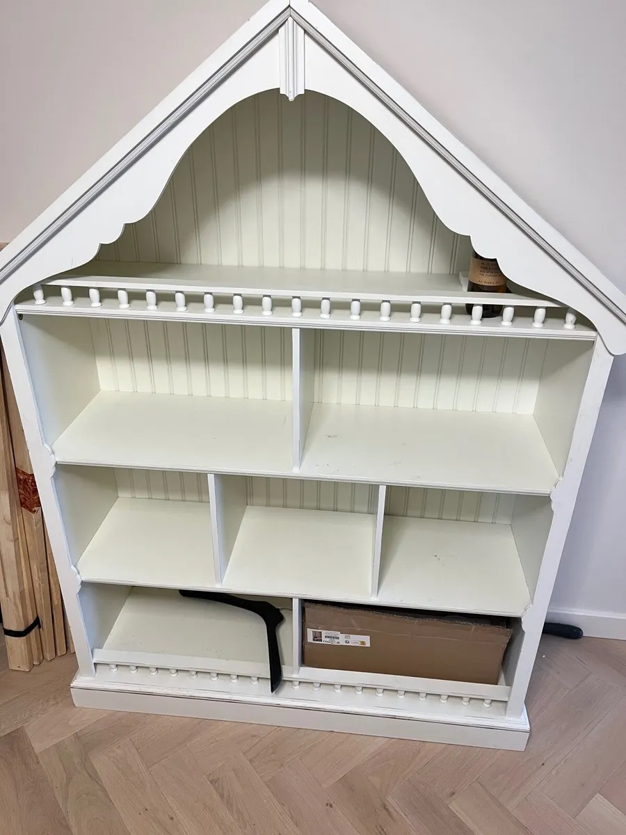 Kids bookshelf - Image 1