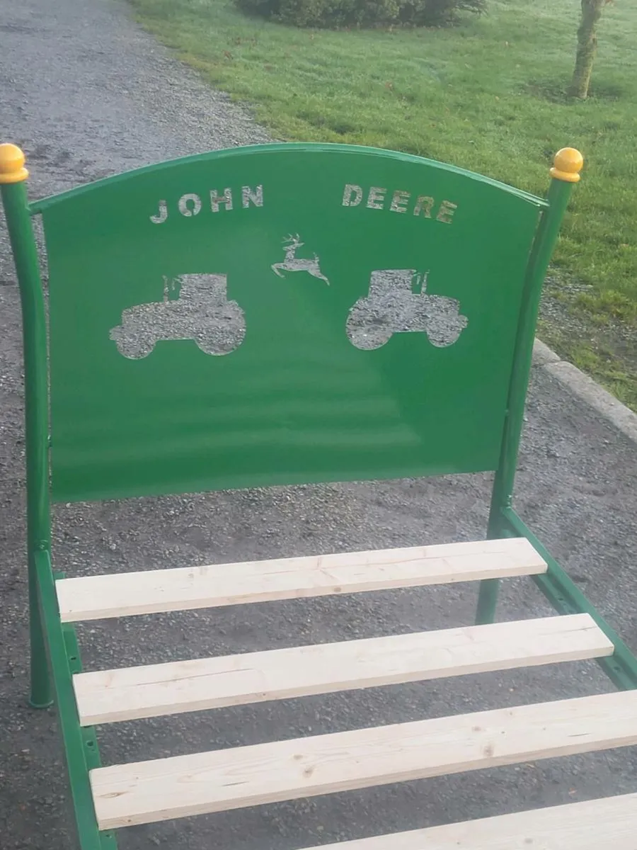 JOHN DEERE BED - Image 1