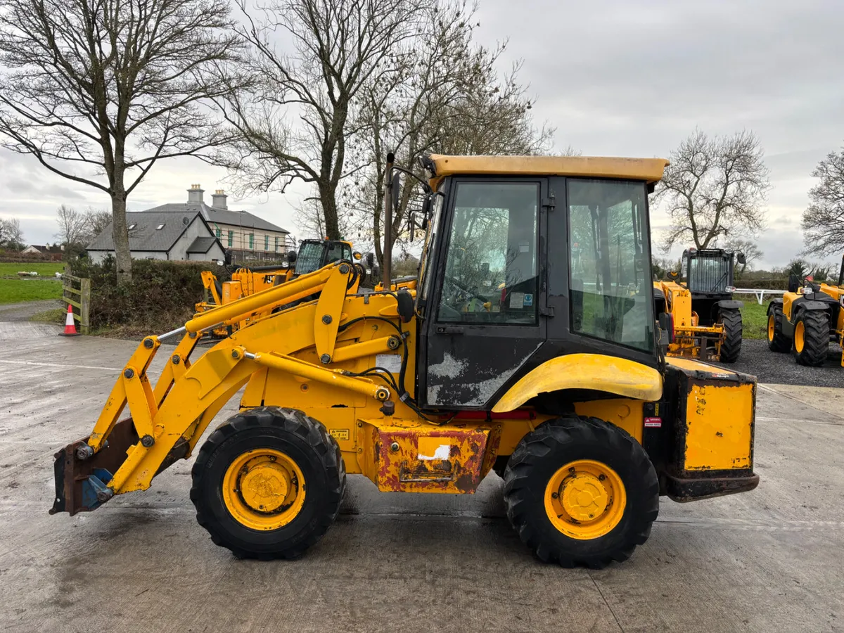 JCB 2CX Loader - Image 3