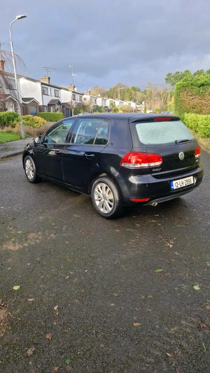 VW Golf 1.6 TDI 2012 - Image 2