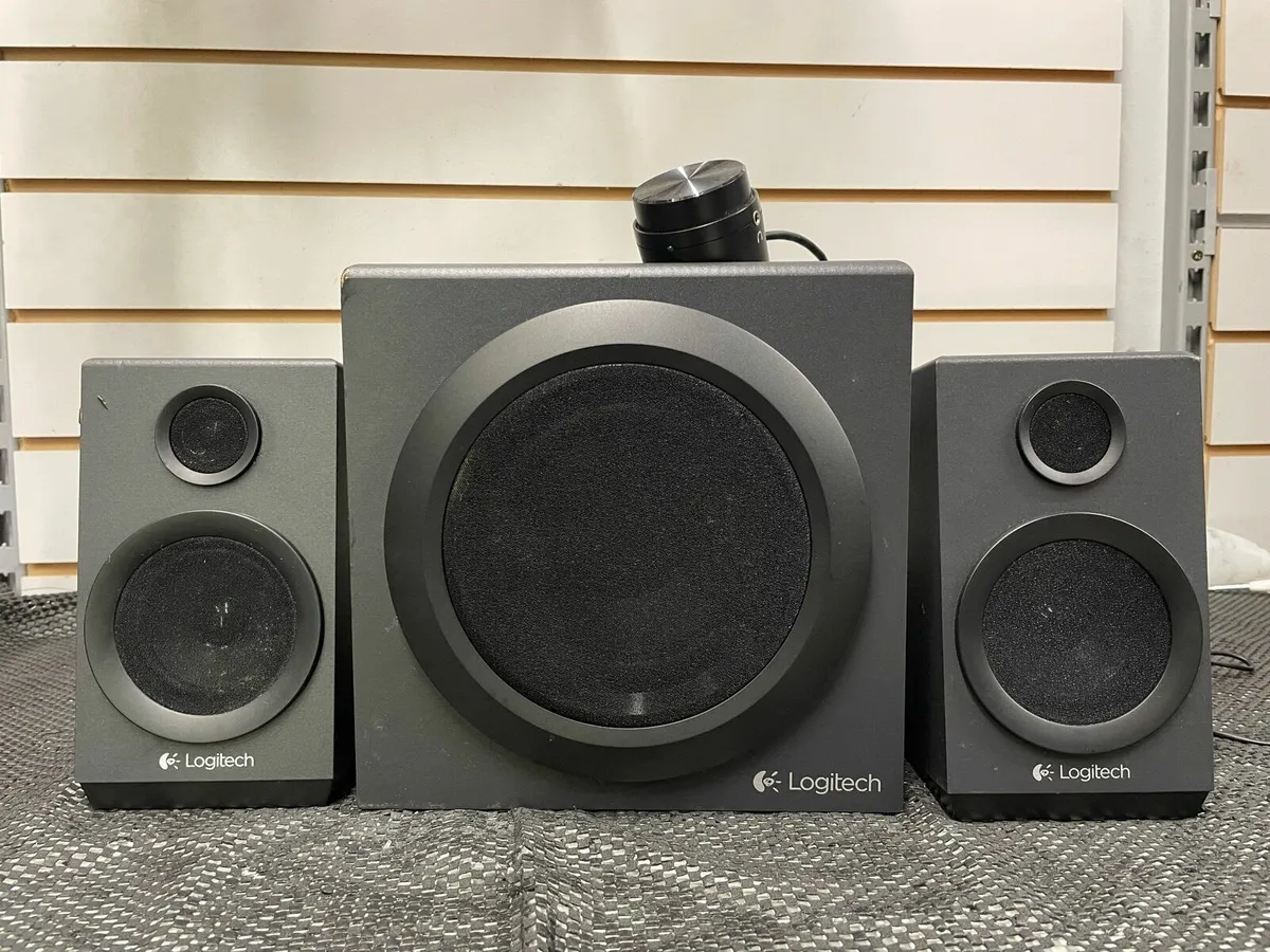 Logitech 2.1 System PC Speakers - Image 1