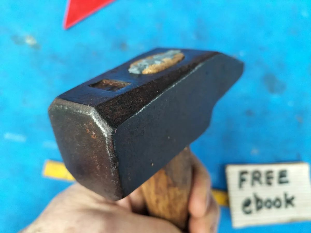 MOB 2.1/2lb Cross Pein Hammer - Image 3