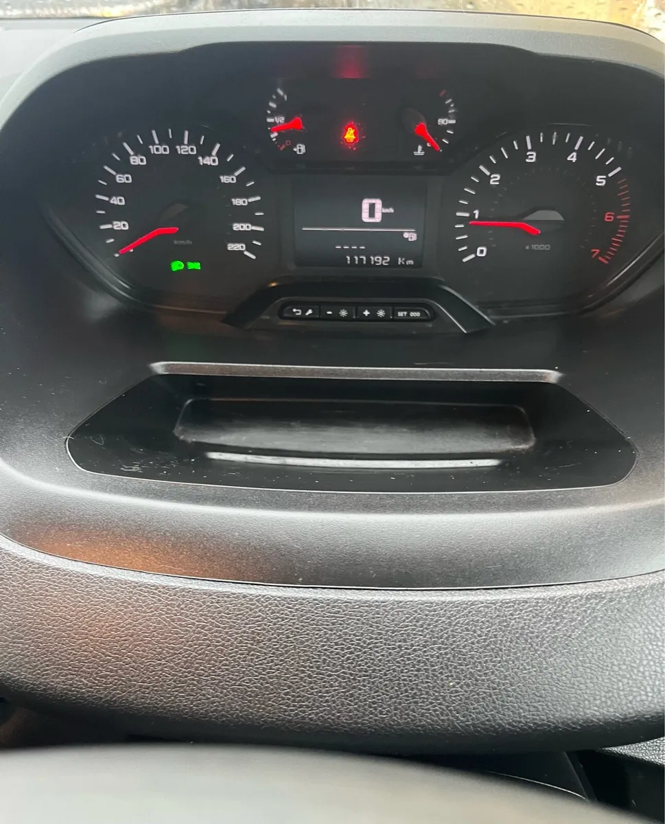 2021 Peugeot Partner - Image 3