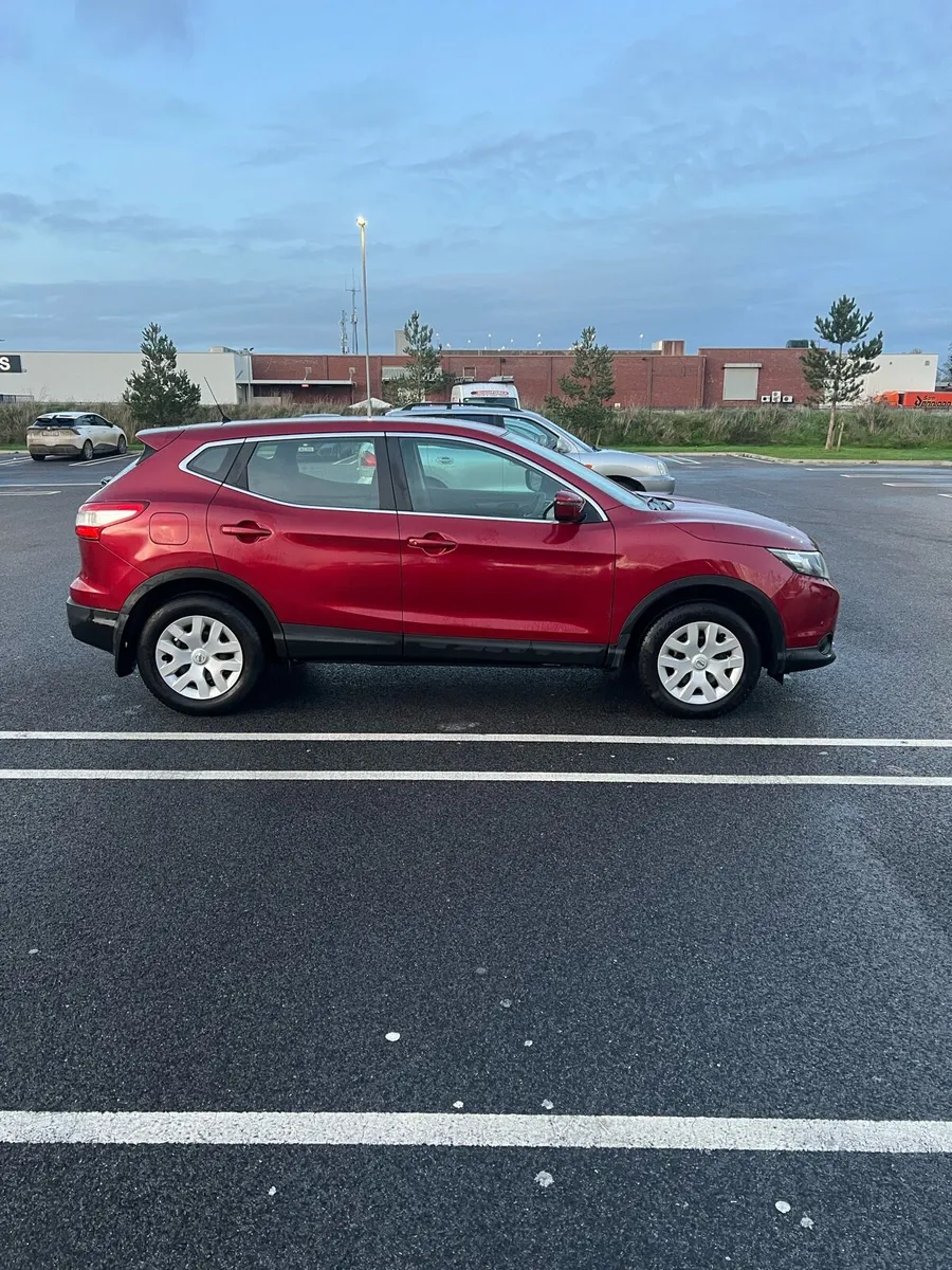 2015 Nissan Qashqai - Image 4