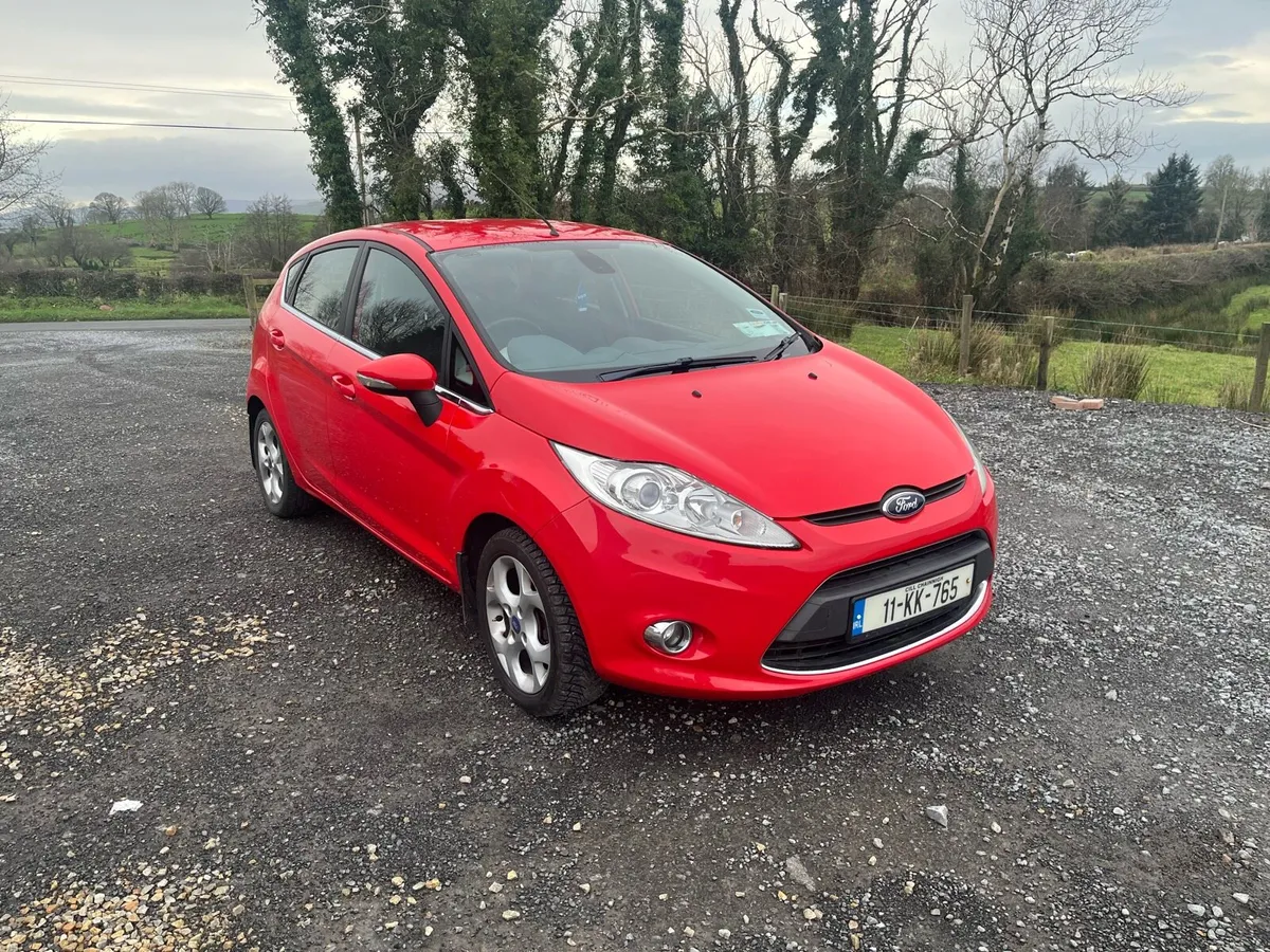Ford Fiesta AUTOMATIC - Image 2