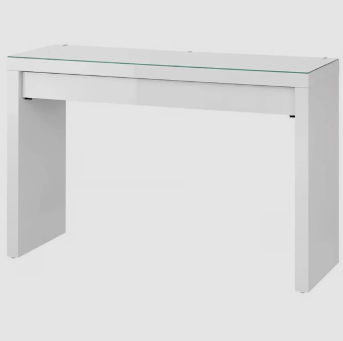 Vanity table