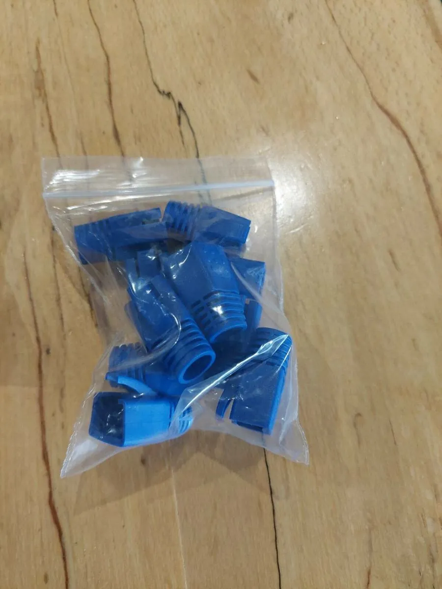 Ethernet cable, connection pliers and ends - Image 3