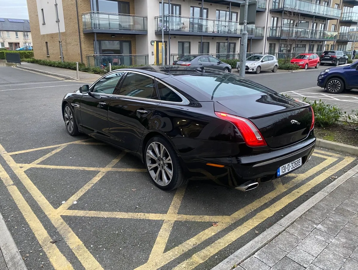 Jaguar XJ L Portfolio  New Nct - Image 2