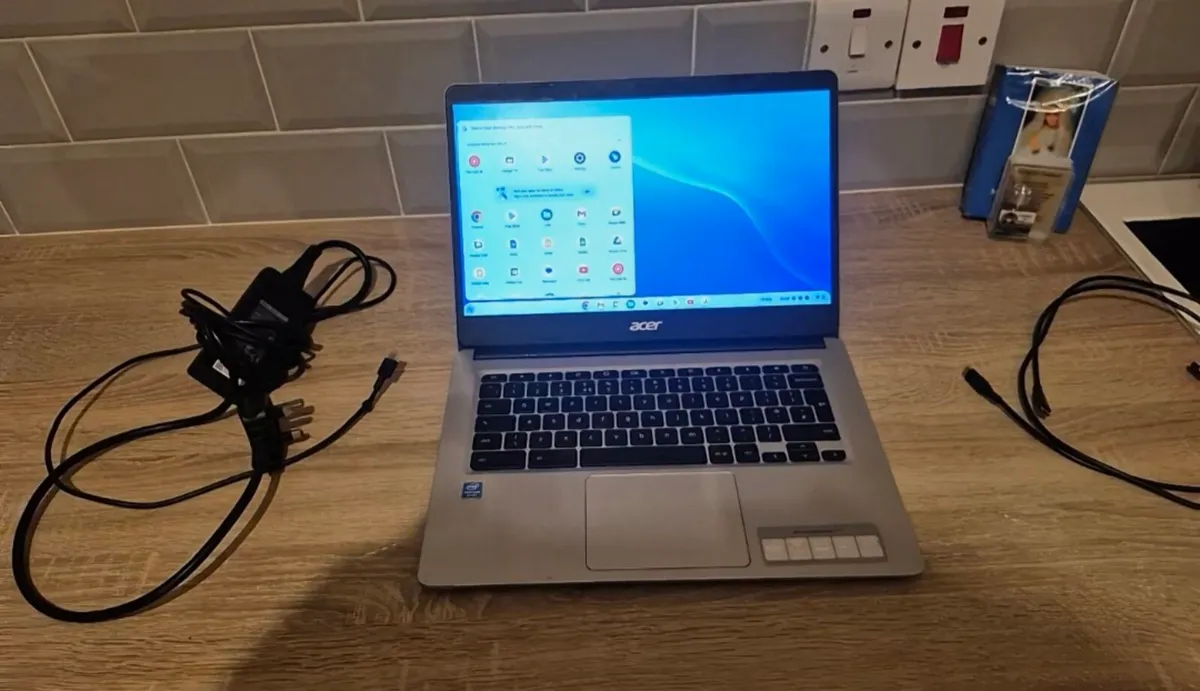 LAPTOP ACER CHROME BOOK PLUS 
514 14"  WORKING PER - Image 1