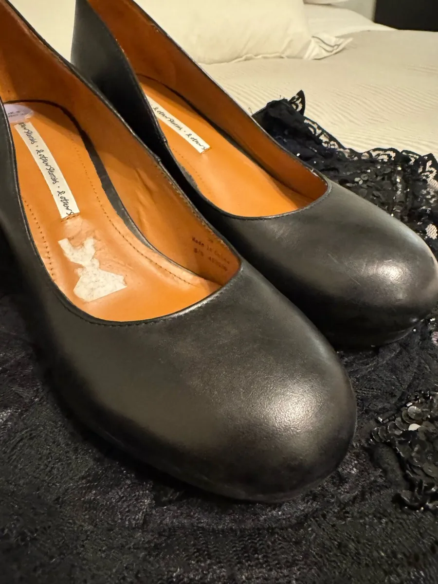 Women’s shoes - Image 2