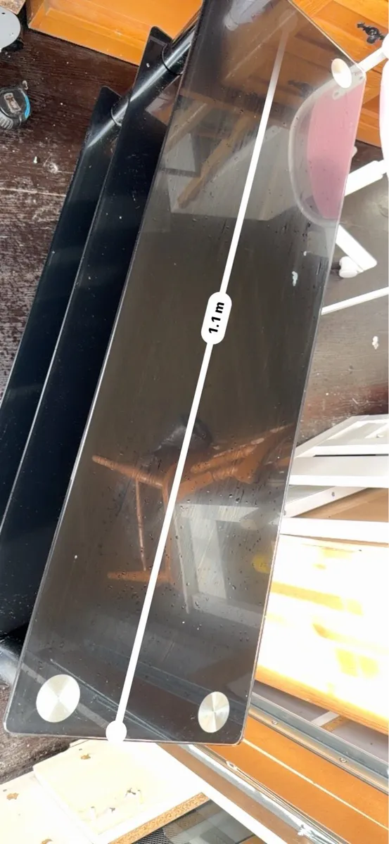 Glass stand - Image 1