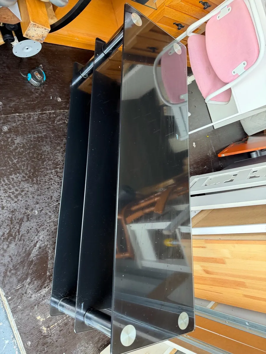 Glass stand - Image 3