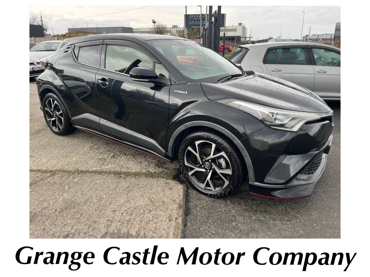 TOYOTA C-HR 2018, 1.8 HYBRID AUTO LOW KM HIGH SPEC - Image 1