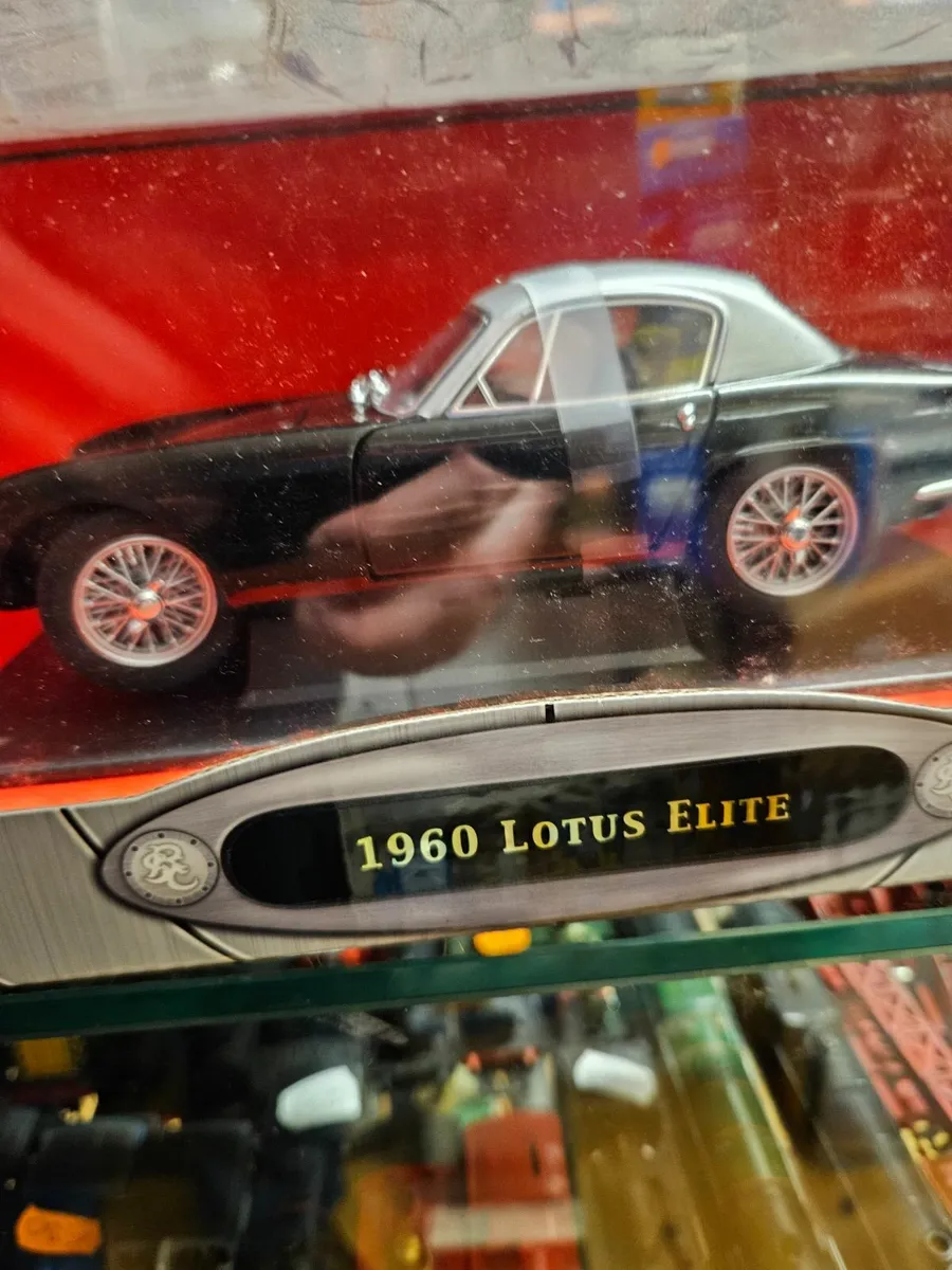 Corgi Road Signature Lotus Elite 1.18 - Image 3