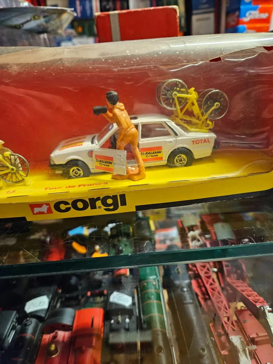 Corgi Peugeot Tour De France 1970's - Image 4