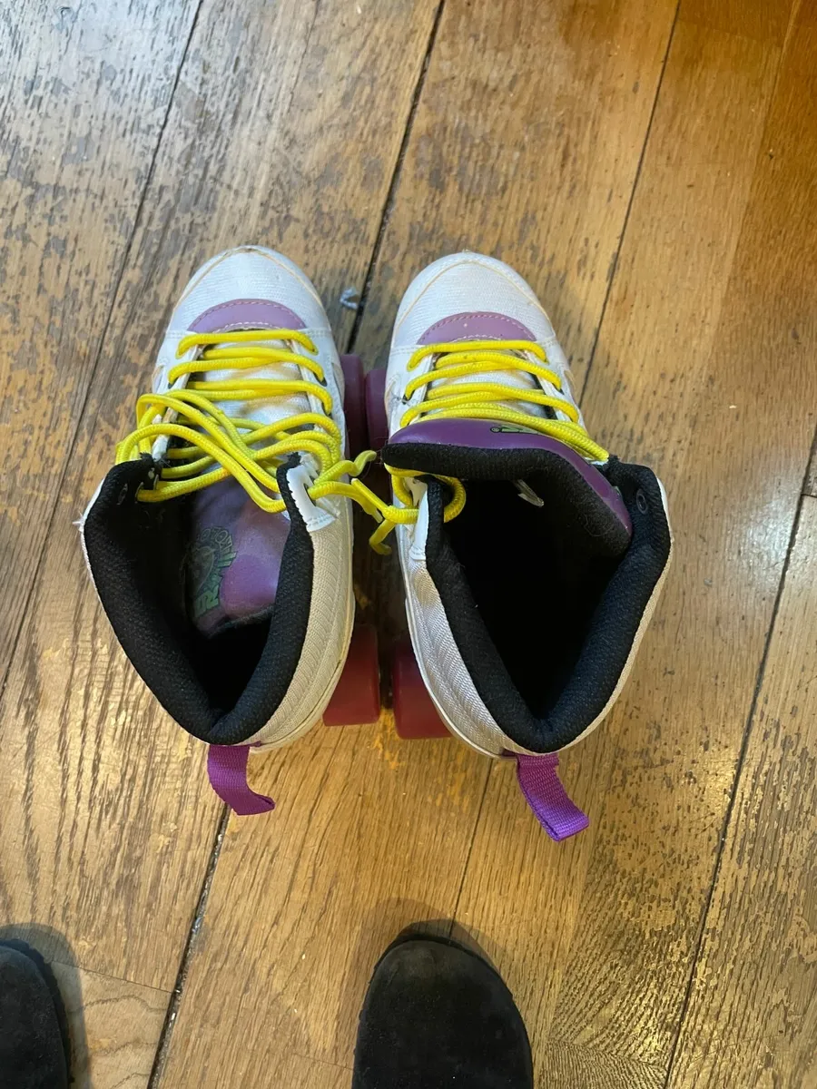 Women's Roller Skates Size 37/6.5 - Image 3