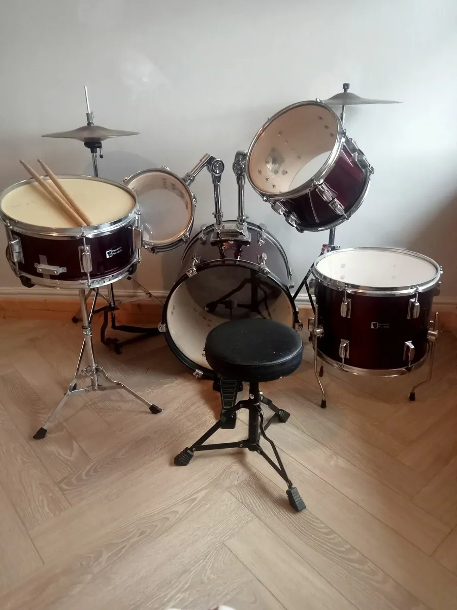 Kids Drum kit - Image 1