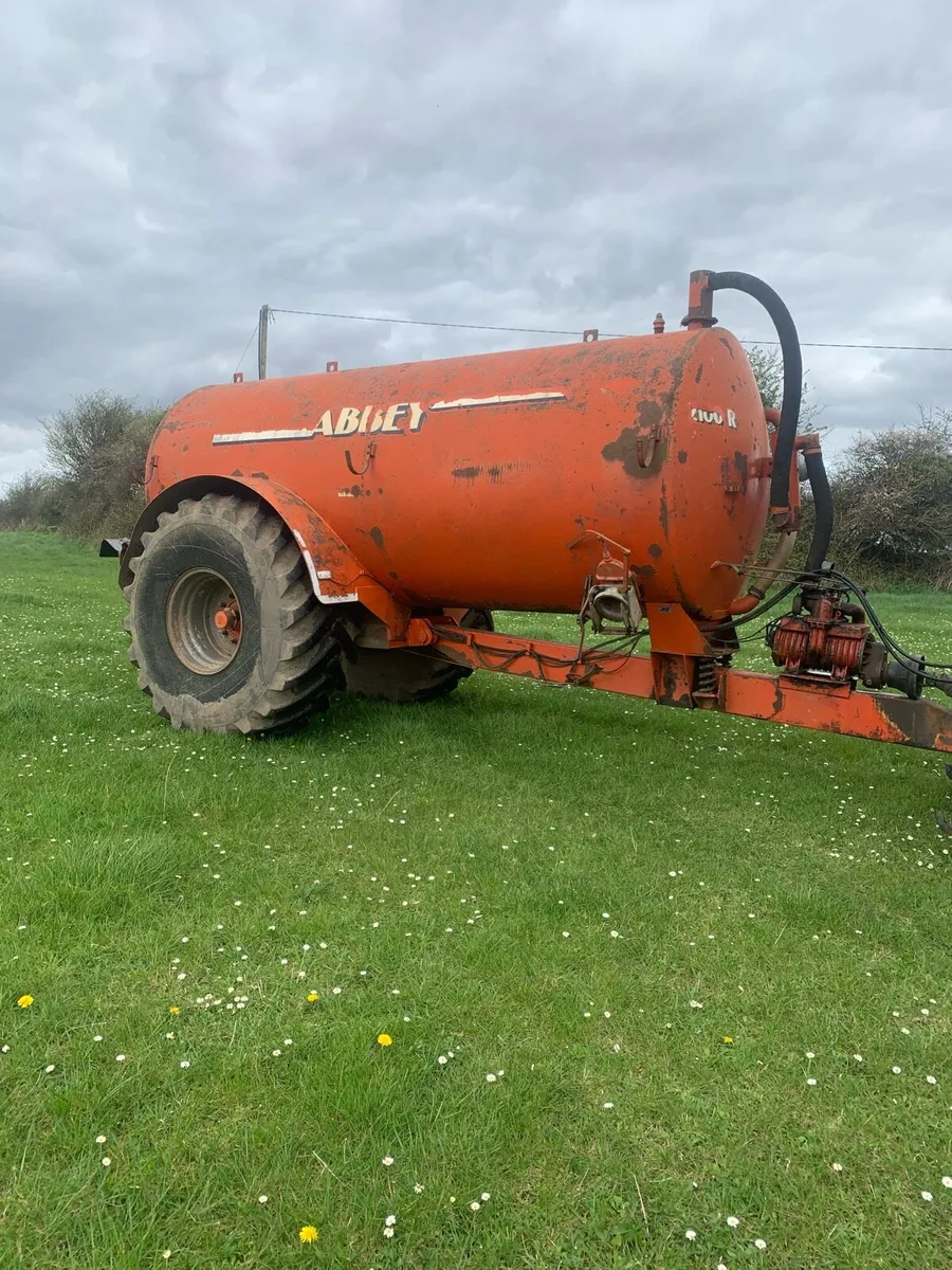 Abbey 2100 gal slurry tank - Image 4