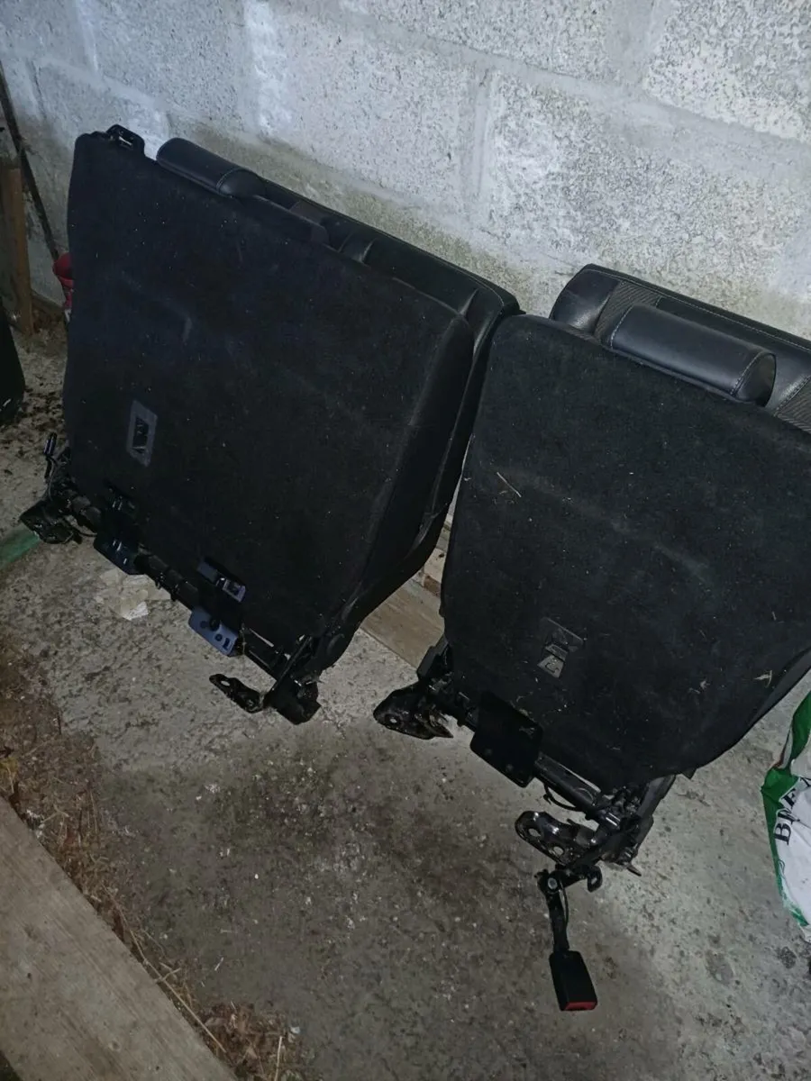 Kuga rear seats - Image 3