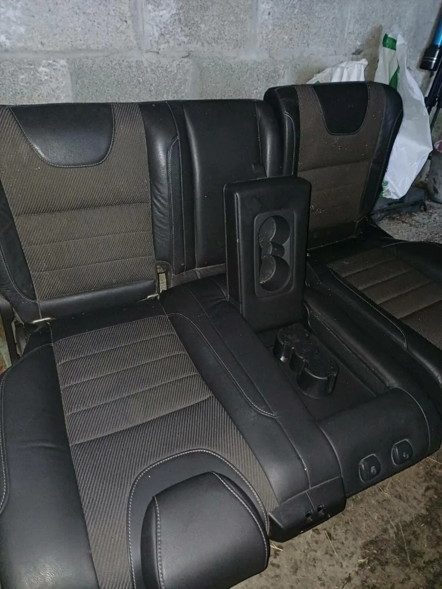 Kuga rear seats - Image 4