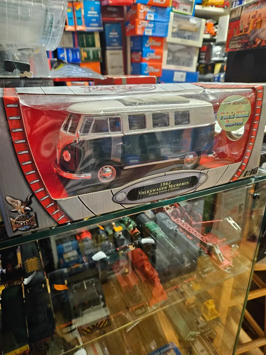 Corgi Road Signature VW Microbus 1.18 - Image 1