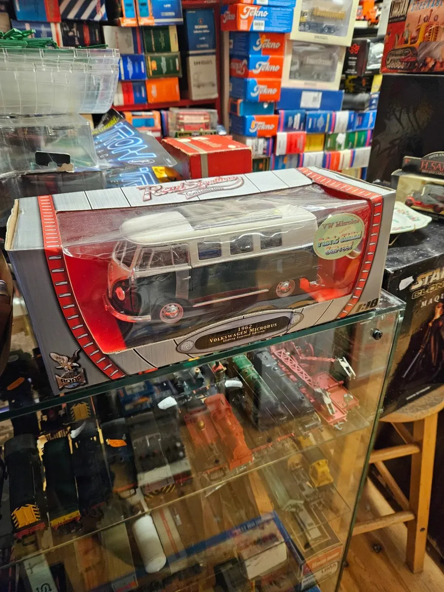 Corgi Road Signature VW Microbus 1.18 - Image 3