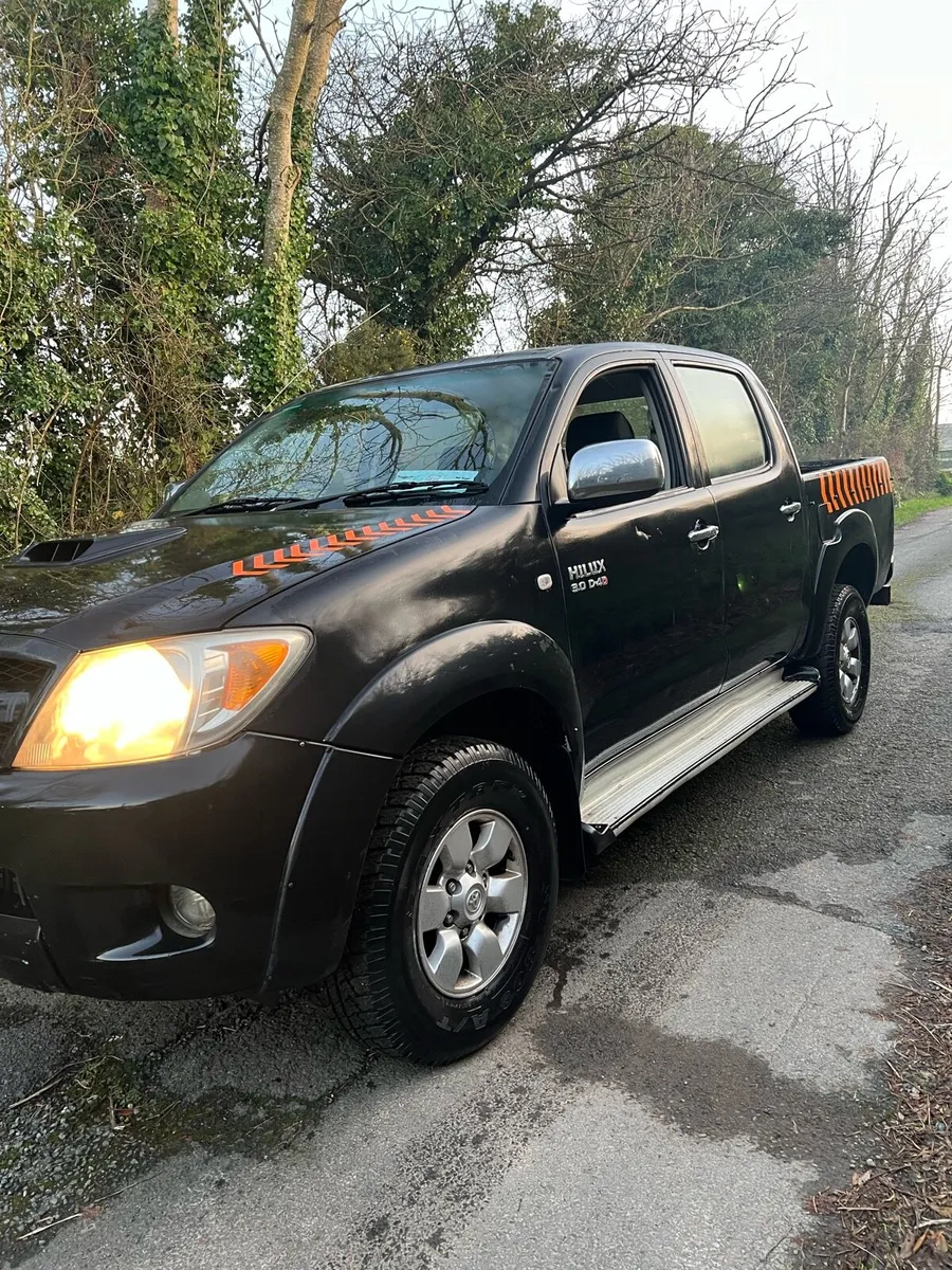 Toyota hilux - Image 2