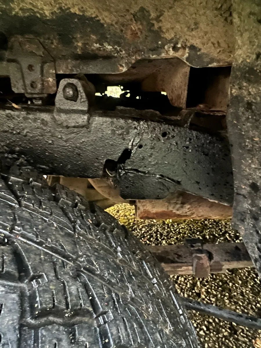 Toyota hilux - Image 4