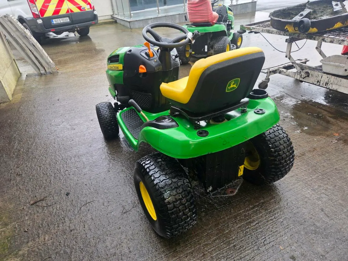 John deere lawnmower - Image 3