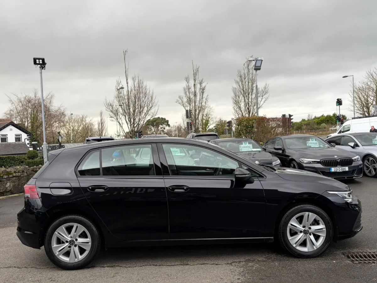Volkswagen Golf Life 1.0 TSI 110HP 5DR - Image 2