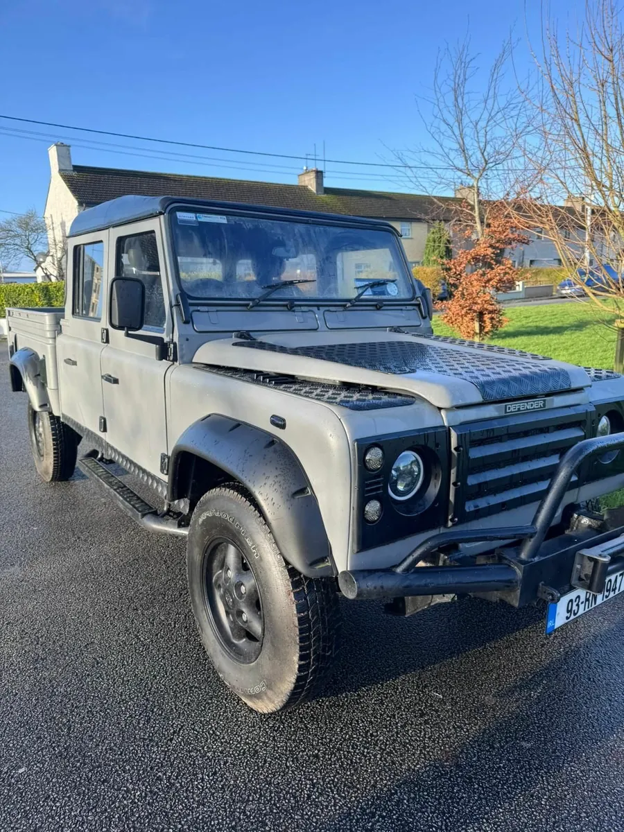 Land Rover Defender 130 - Image 1