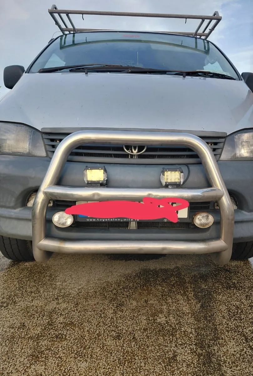 Toyota hiace  (some parts only ) - Image 1