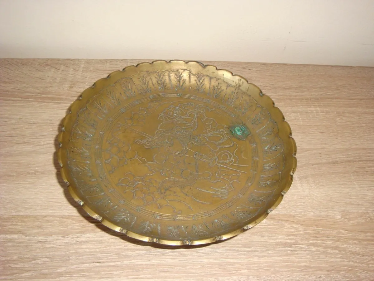 Brass footed bowl scalloped dish vintage - Image 2