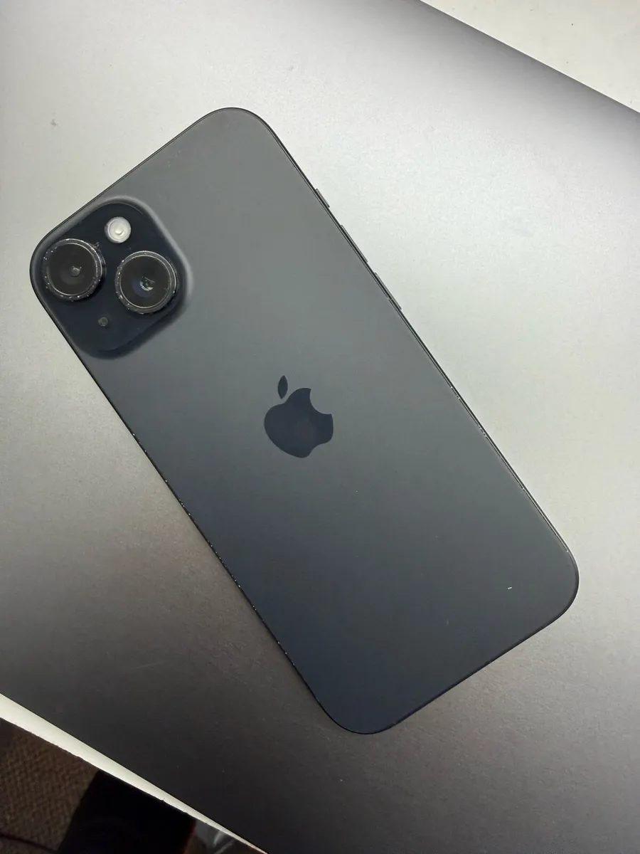 🎄iPhone 15 128GB , 11 months Old - Image 2