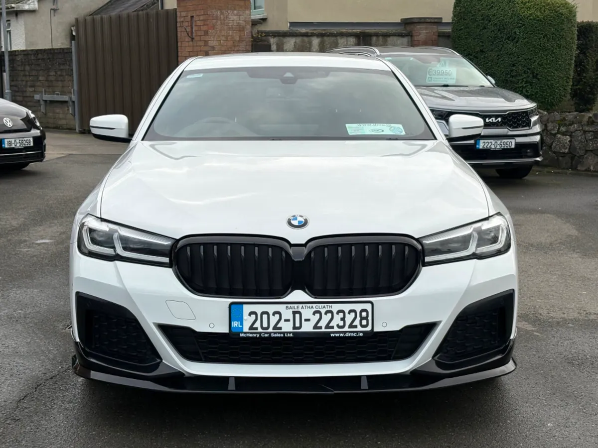 BMW 5-Series 530E M Sport HIGE SPEC *Low Kils* - Image 2