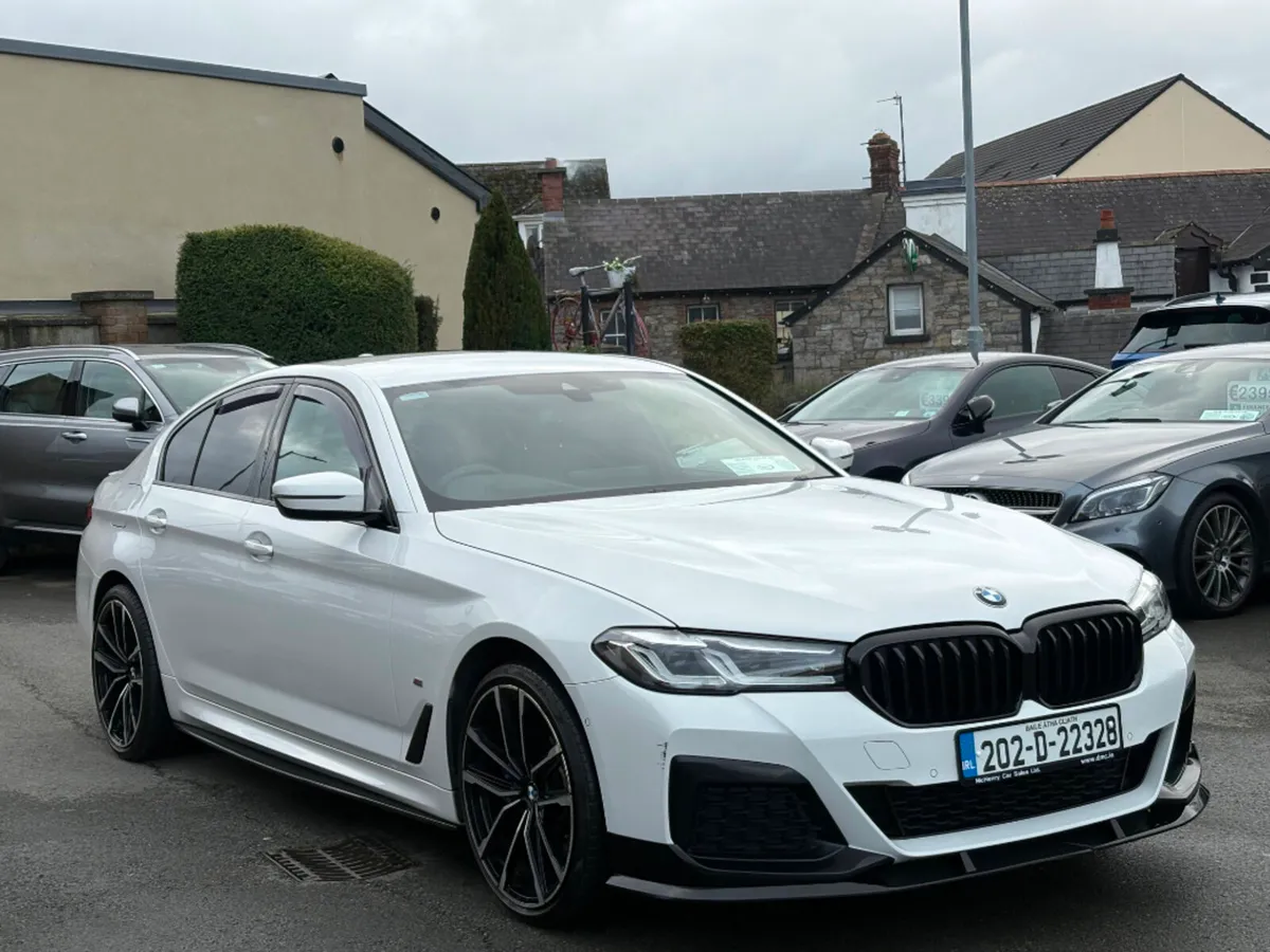 BMW 5-Series 530E M Sport HIGE SPEC *Low Kils* - Image 3