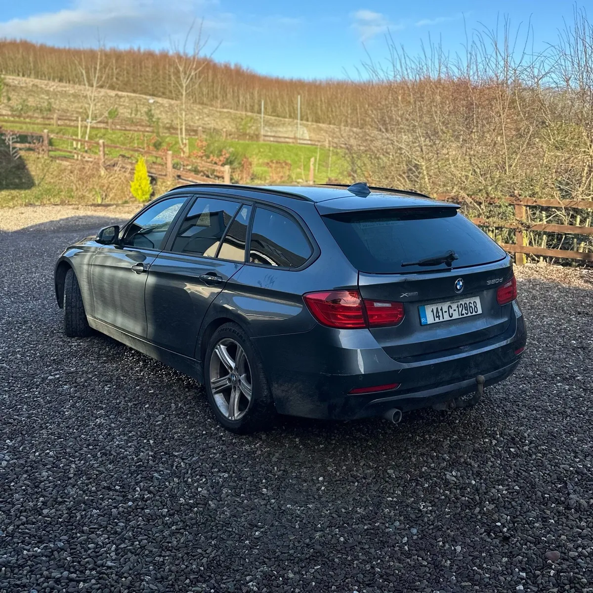 2014 BMW 320d Touring xDrive - Image 2