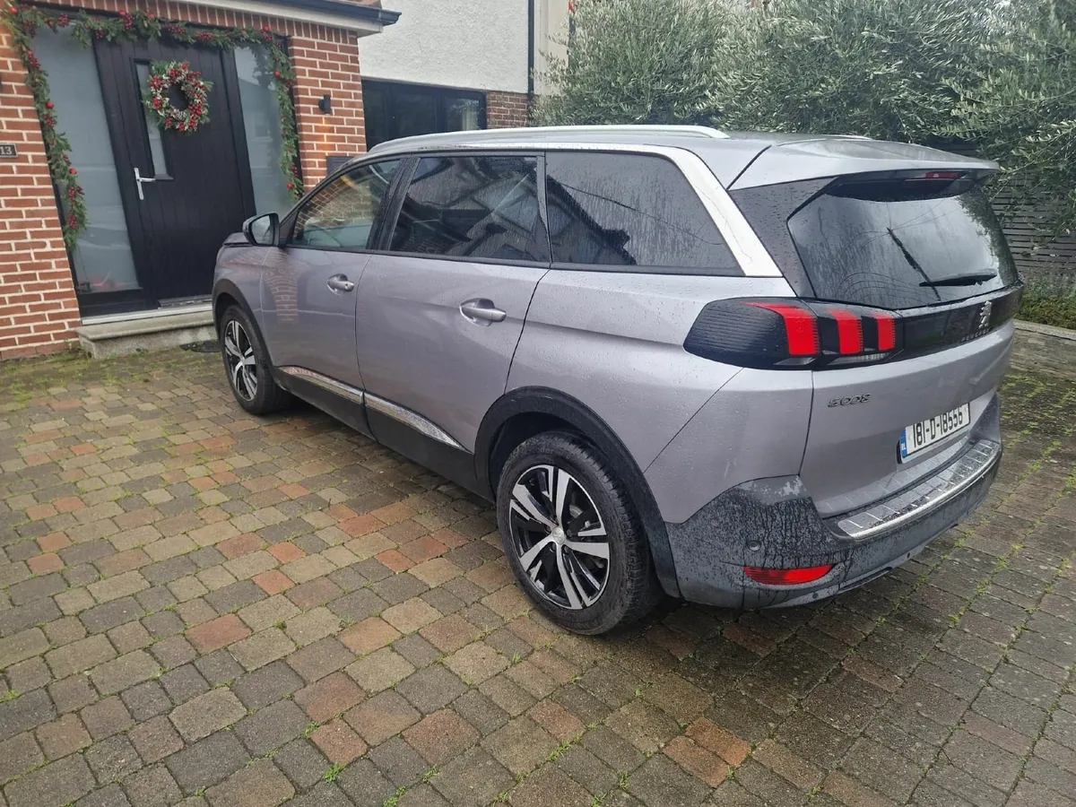 Peugeot 5008 2018 - Image 2