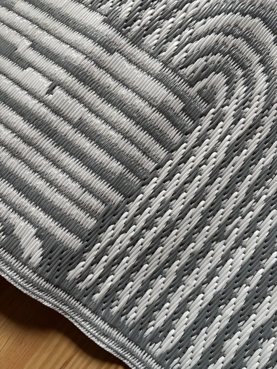 Large floor mat - Image 1