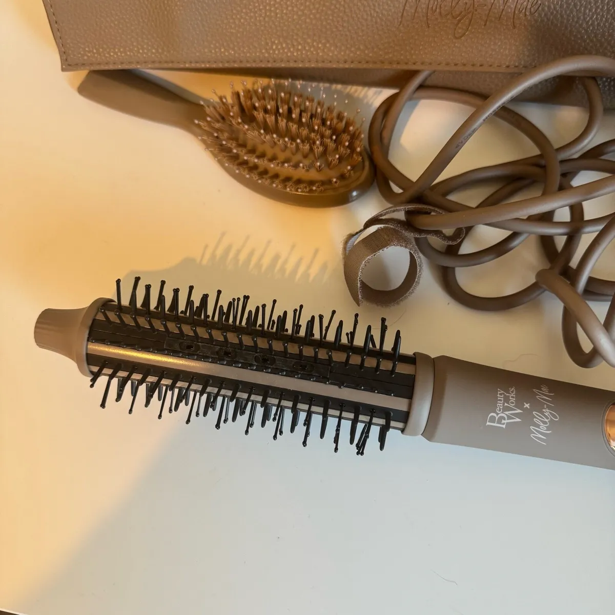 Beauty Works x Molly Mae Hot Brush - Image 2