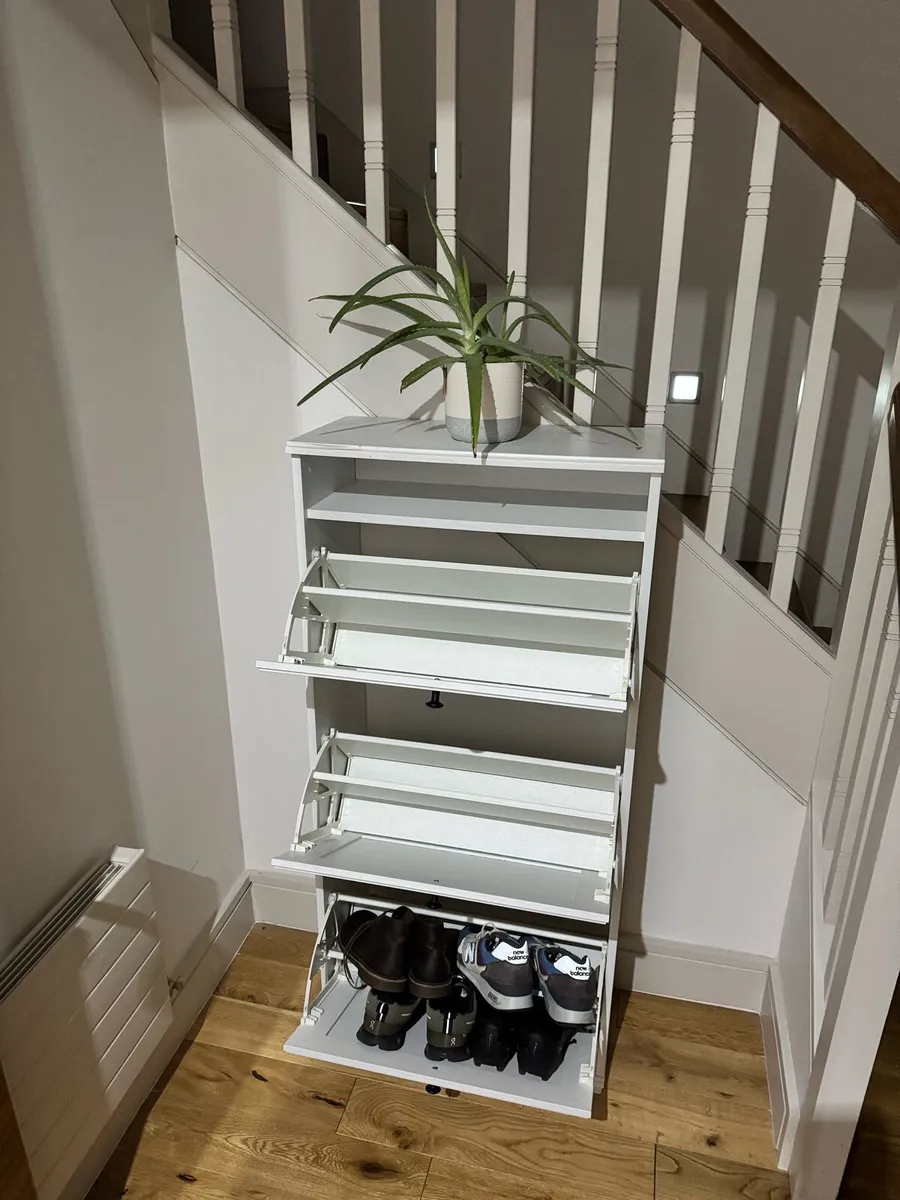 IKEA shoe cabinet - Image 2