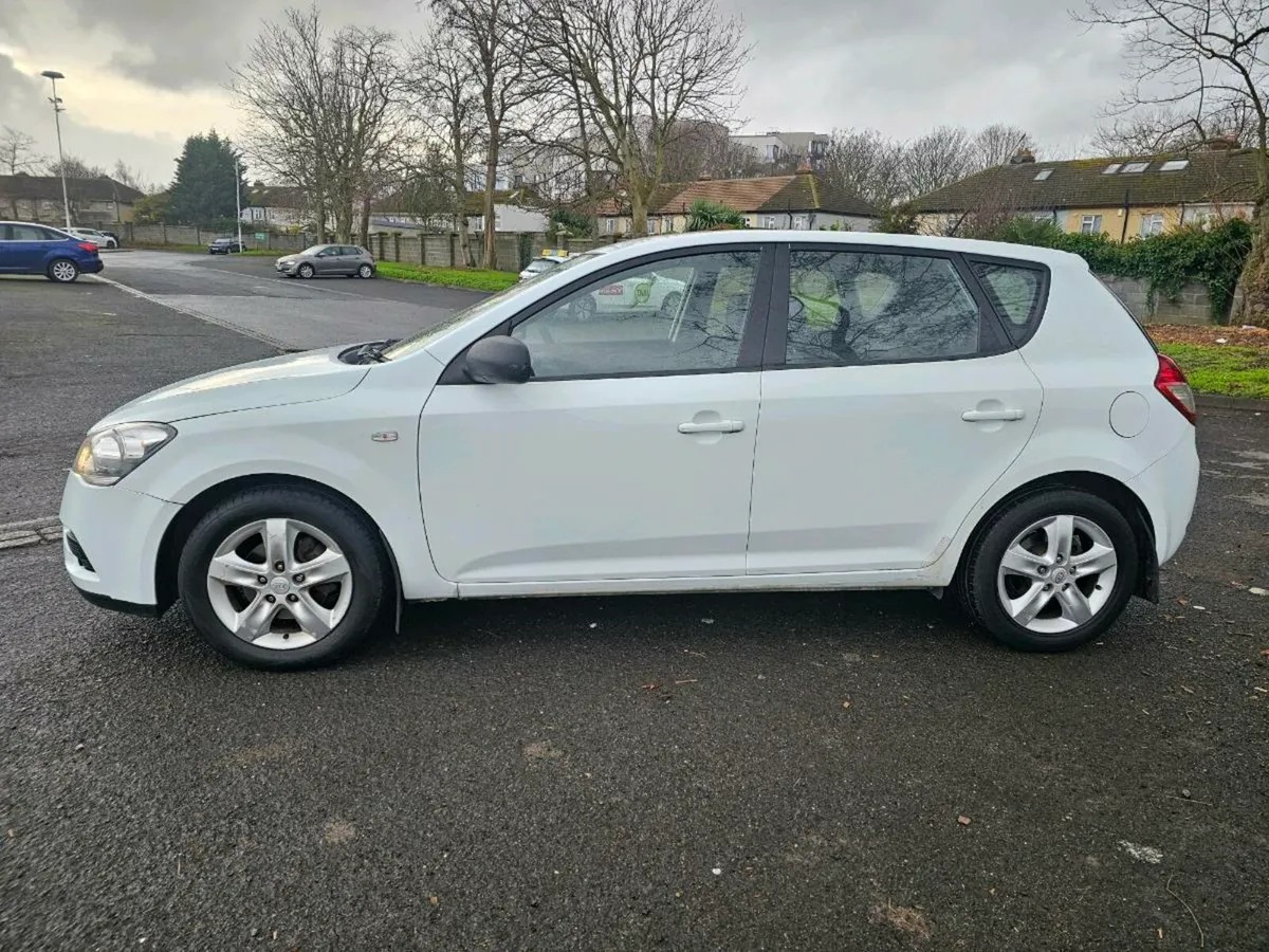Kia ceed 1.6 diesel New Nct 09-26 - Image 4