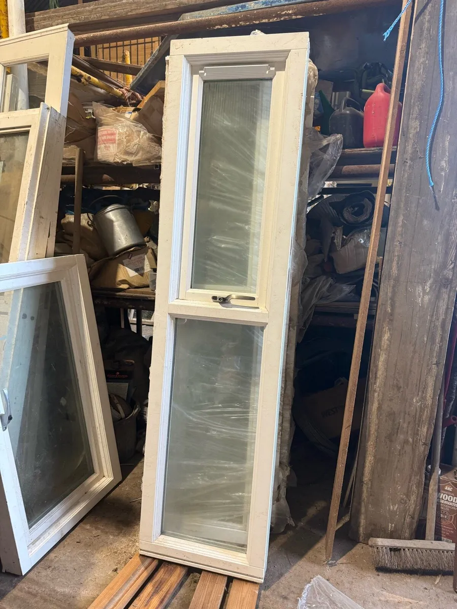 Four tall hardwood sash effect windows. Bargain. - Image 3