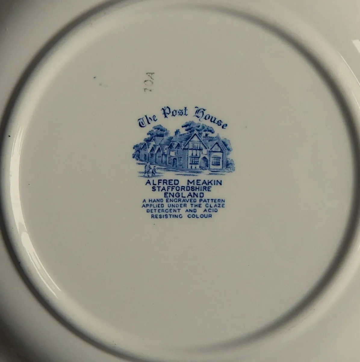 2 Alfred Meakin Staffordshire Pottery Plates - Image 3