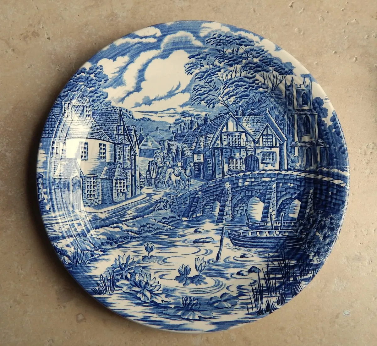 2 Alfred Meakin Staffordshire Pottery Plates - Image 4